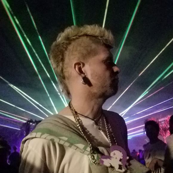 Meet your Posher, Dan - Picture 1 of 1